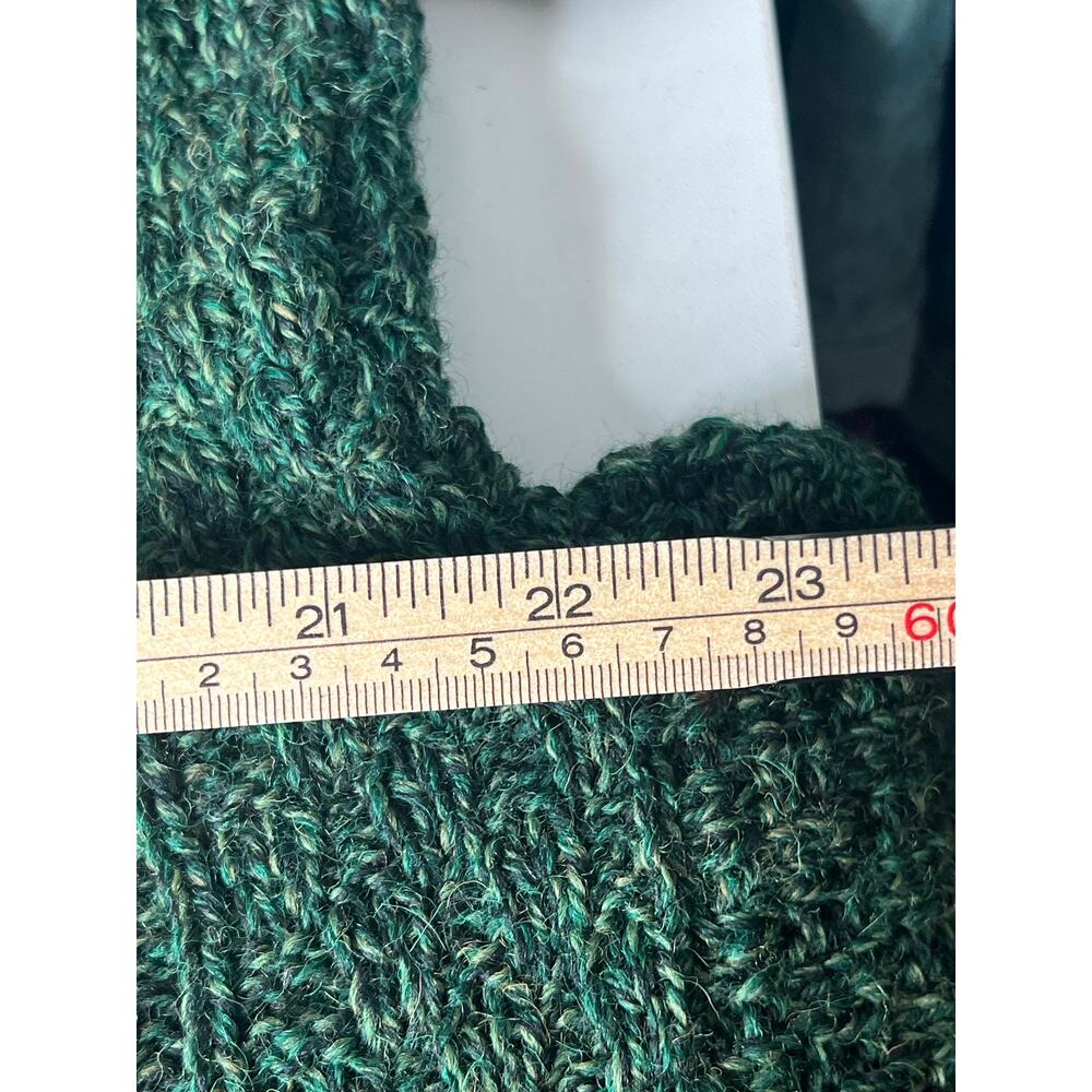 Carraig donn | 100% Pure New Wool One Button Cardigan | M - Picture 9 of 9
